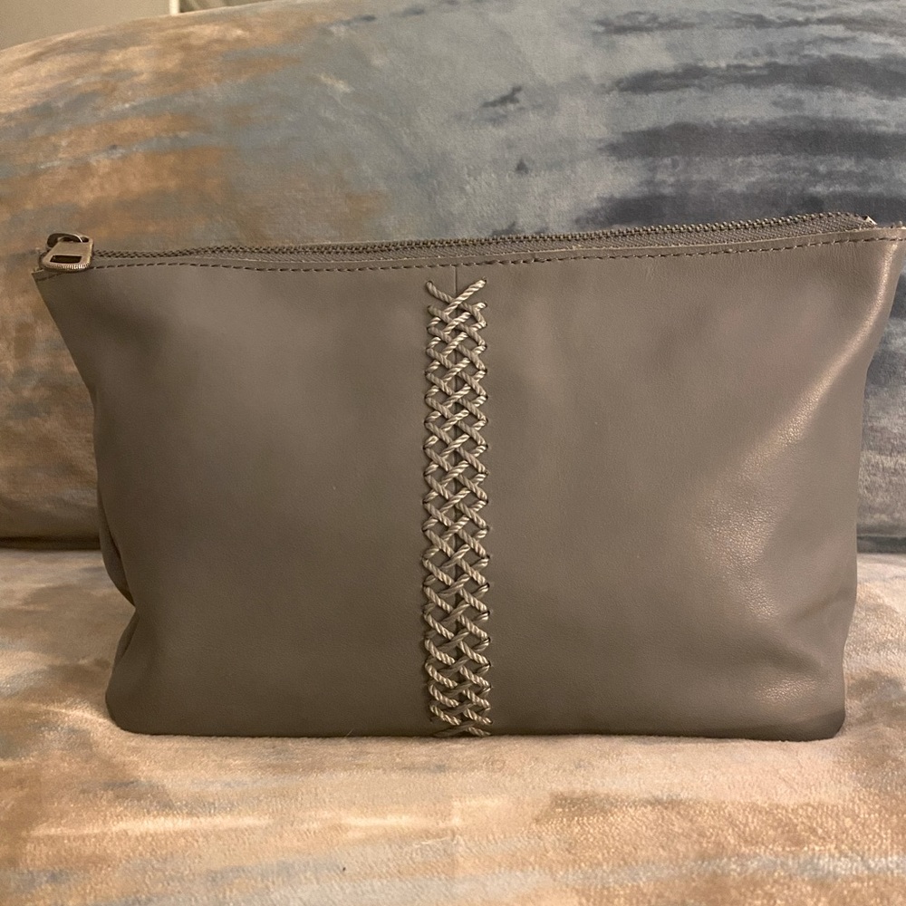 SAK large leather cosmetic bag Excellent condition..Brand new PRICE FIRM